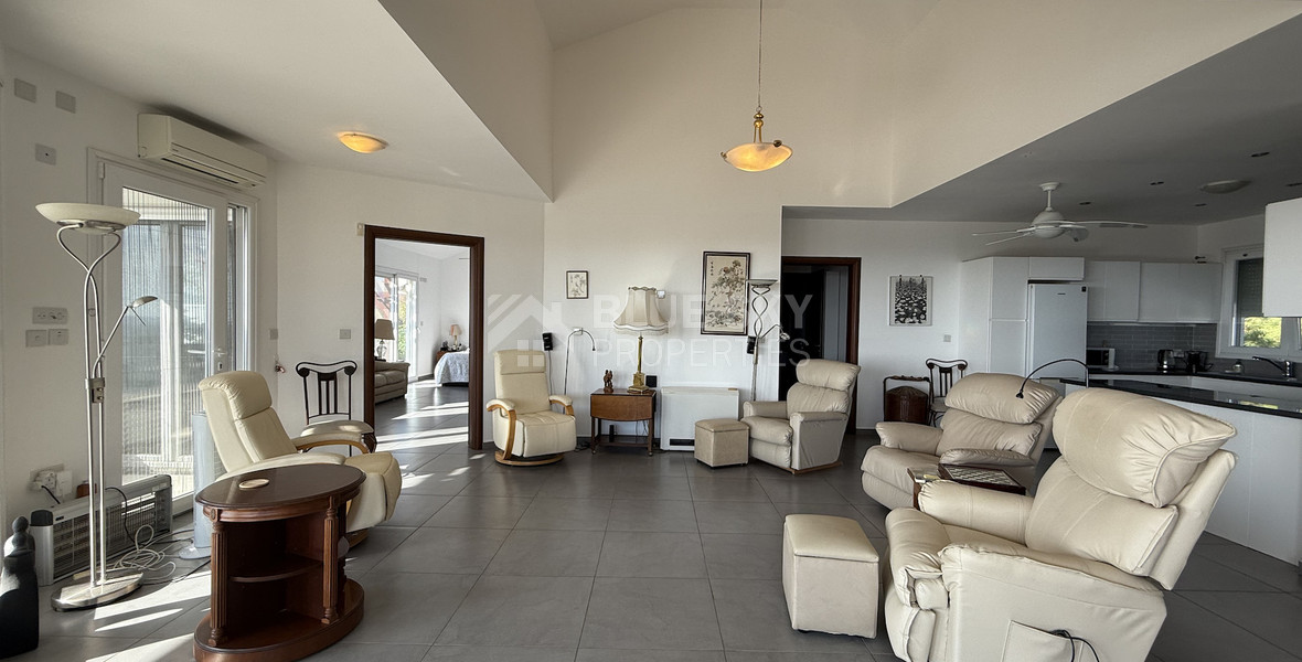 For Sale Elegant Two-Level Detached  Five bedroom house with Pool and garden good condition with (Renovation Potential)