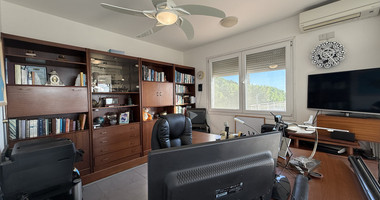 For Sale Elegant Two-Level Detached  Five bedroom house with Pool and garden good condition with (Renovation Potential)