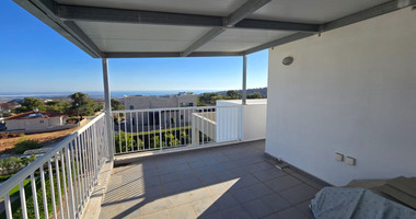 Three Bedroom House with Pool for sale in Souni-Zanakia