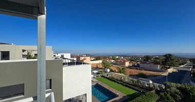 Three Bedroom House with Pool for sale in Souni-Zanakia