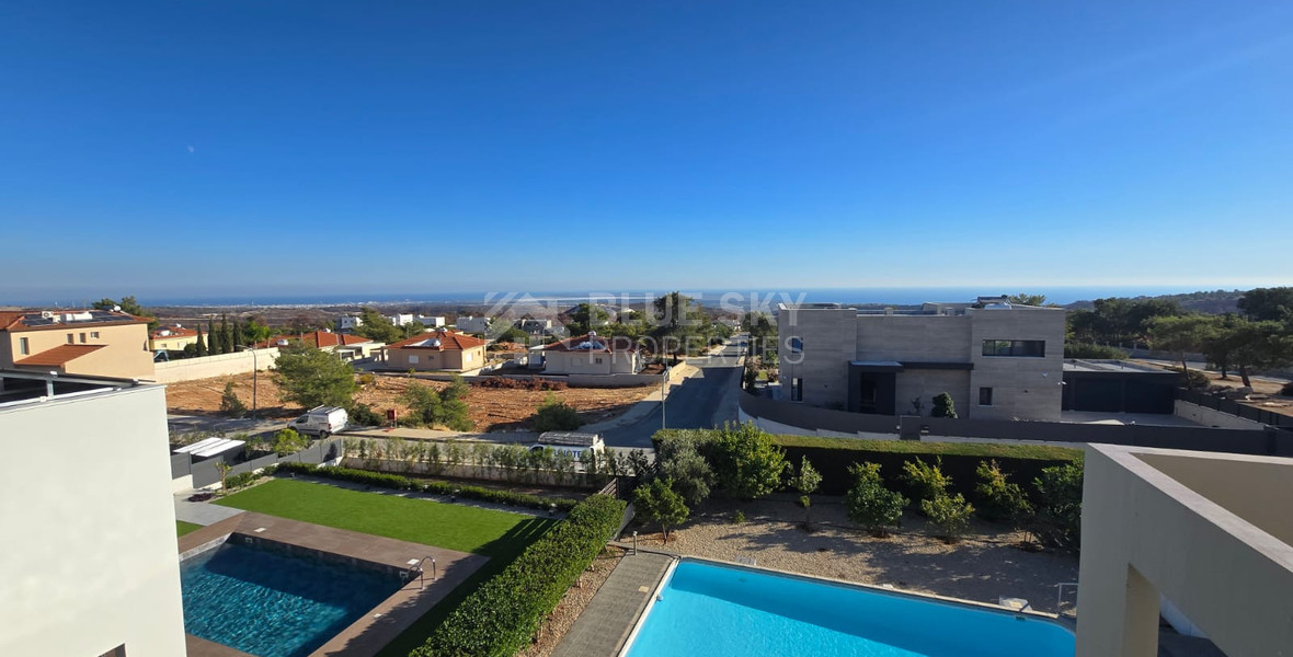 Three Bedroom House with Pool for sale in Souni-Zanakia