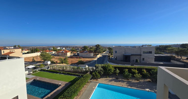 Three Bedroom House with Pool for sale in Souni-Zanakia