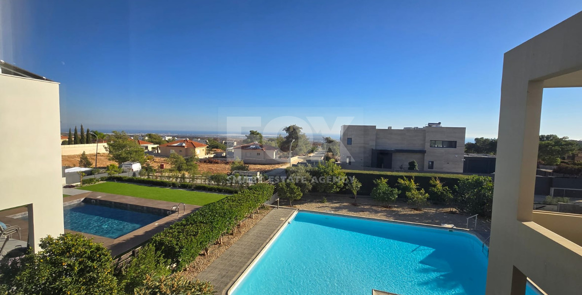 Three Bedroom House with Pool for sale in Souni-Zanakia