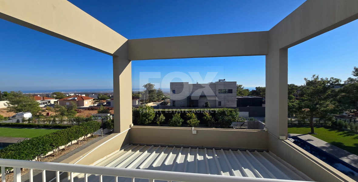 Three Bedroom House with Pool for sale in Souni-Zanakia