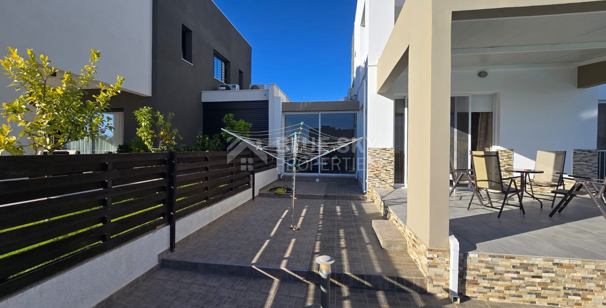 Three Bedroom House with Pool for sale in Souni-Zanakia