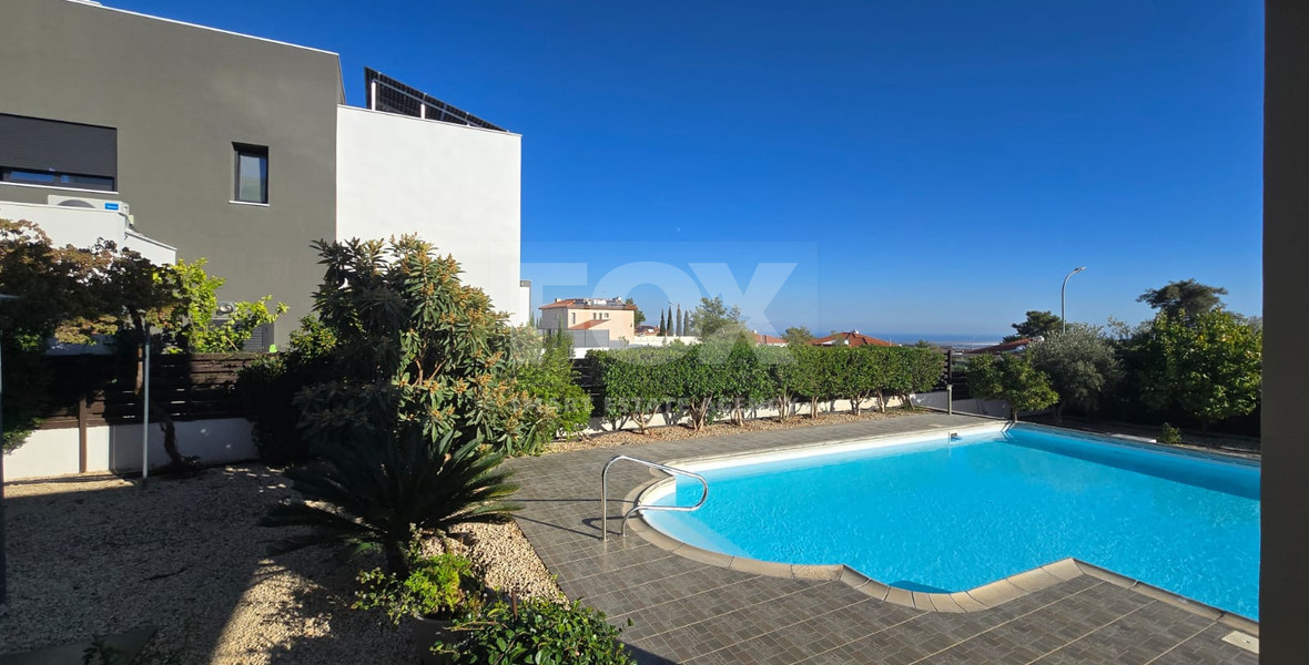 Three Bedroom House with Pool for sale in Souni-Zanakia