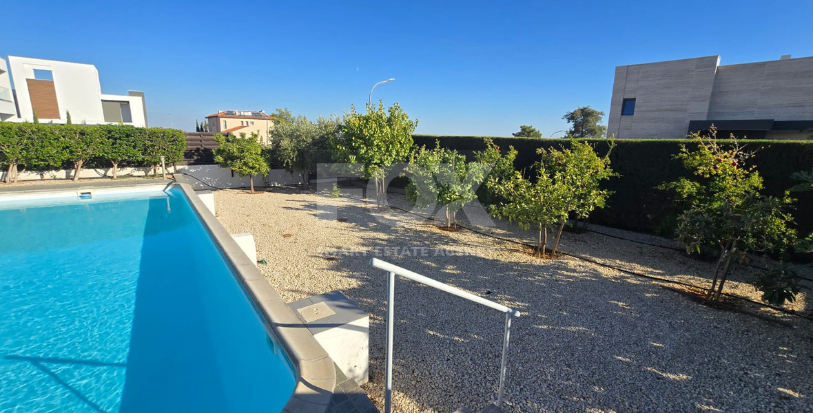 Three Bedroom House with Pool for sale in Souni-Zanakia