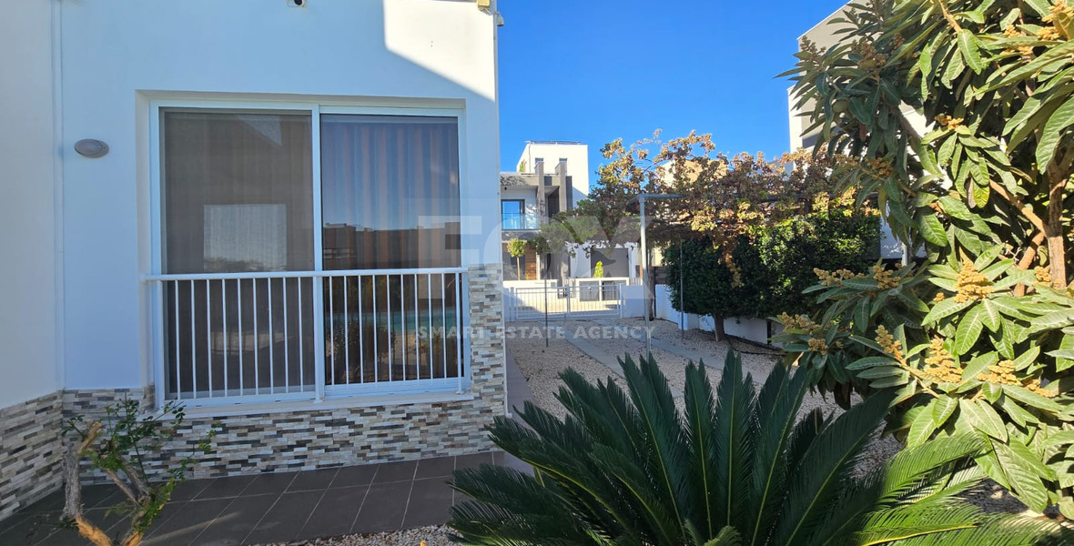 Three Bedroom House with Pool for sale in Souni-Zanakia