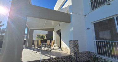 Three Bedroom House with Pool for sale in Souni-Zanakia