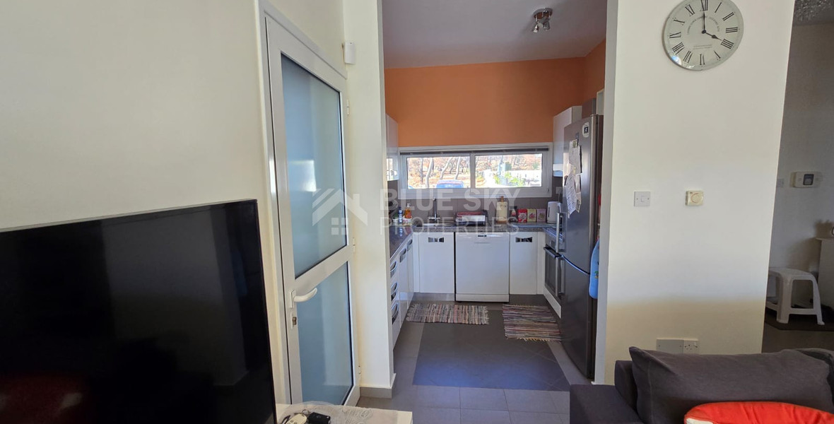 Three Bedroom House with Pool for sale in Souni-Zanakia