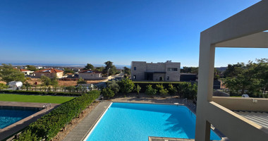 Three Bedroom House with Pool for sale in Souni-Zanakia