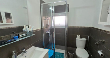 Three Bedroom House with Pool for sale in Souni-Zanakia