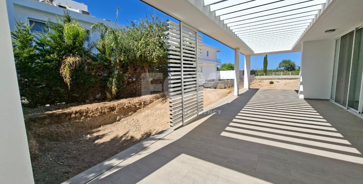 Modern three Bedroom Villa for Sale in Coral Bay, Paphos – Luxury Living in a Scenic Setting