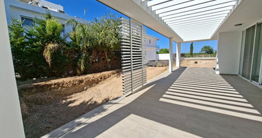 Modern three Bedroom Villa for Sale in Coral Bay, Paphos – Luxury Living in a Scenic Setting