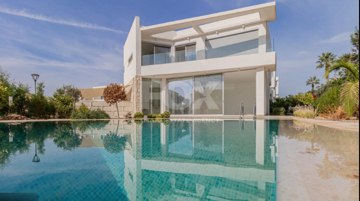 Luxury Seafront Villa in Peyia  - Four Bedroom Home with Upgraded Finishes in Coral Bay , Peyia