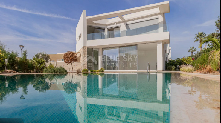 Luxury Seafront Villa in Peyia  - Four Bedroom Home with Upgraded Finishes in Coral Bay , Peyia