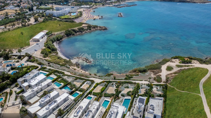 Luxury Seafront Villa in Peyia  - Four Bedroom Home with Upgraded Finishes in Coral Bay , Peyia