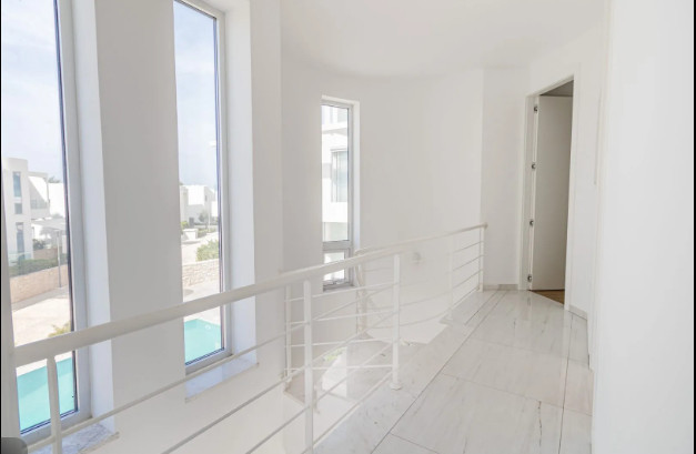 Willa 4 pokoi 230 m² Peyia, Cypr