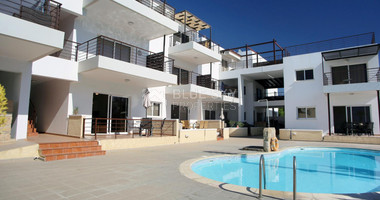 Seafront Two bedroom Apartment with Pool in Kato Pafos for Rent