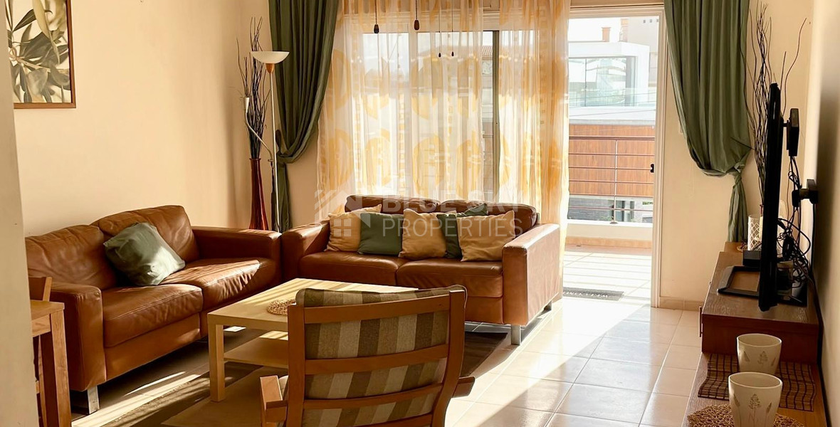 Seafront Two bedroom Apartment with Pool in Kato Pafos for Rent