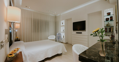 Elegant 7-Bedroom Villa with Pool, Gym & Panoramic Views For Sale in Agia Filaxi