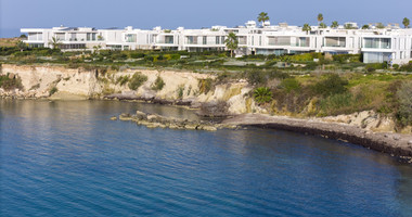 Luxury four bedroom beachfront Villa with Private Pool in Coral Bay , Peyia