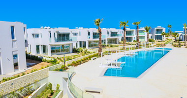 Luxury Three Bedroom Seafront Villa in Coral Bay, Paphos