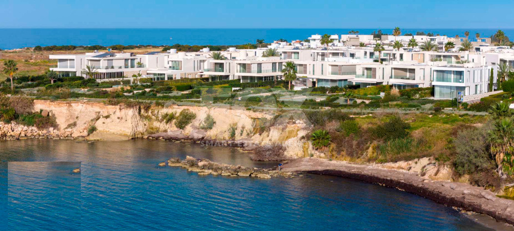 Luxury Three Bedroom Seafront Villa in Coral Bay, Paphos