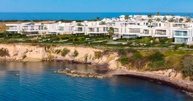 Luxury Three Bedroom Seafront Villa in Coral Bay, Paphos