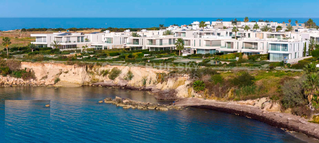 Exclusive three bedroom , three bathroom villa in Coral Bay, Paphos