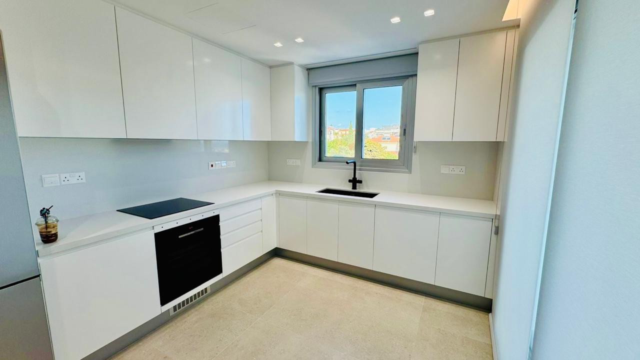 Apartamento 3 habitaciones 150 m² en Demos Agiou Athanasiou, Chipre