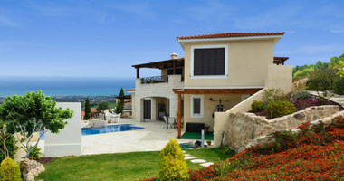 Luxury  three Bedroom Hillside Villa with Private Pool & Panoramic Mediterranean Views near Tala, Paphos