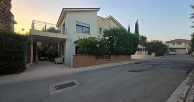 For Rent Luxury Three Bedroom Villa in Gated Seafront Complex — Pareklissia Tourist Area, Limassol