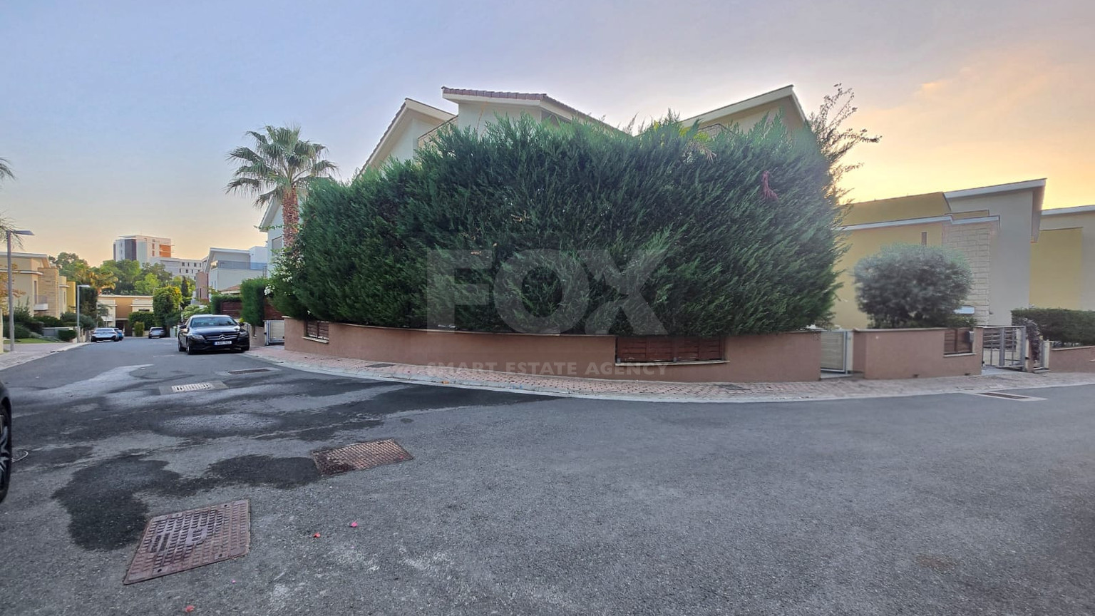 For Rent Luxury Three Bedroom Villa in Gated Seafront Complex — Pareklissia Tourist Area, Limassol