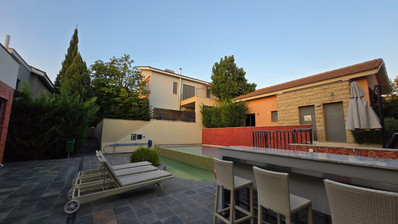 For Rent Luxury Three Bedroom Villa in Gated Seafront Complex — Pareklissia Tourist Area, Limassol