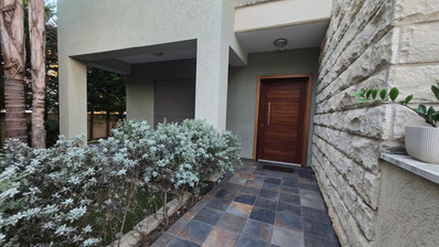 For Rent Luxury Three Bedroom Villa in Gated Seafront Complex — Pareklissia Tourist Area, Limassol