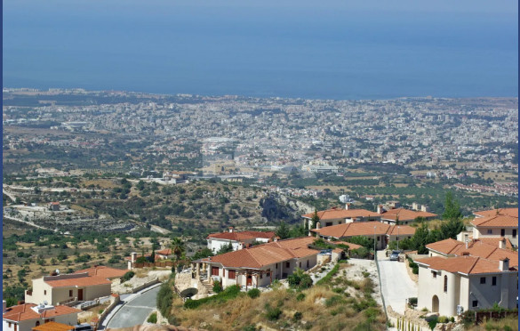 Luxury three bedrooms plus study room Hillside Villas with Panoramic Sea Views in Paphos, Cyprus