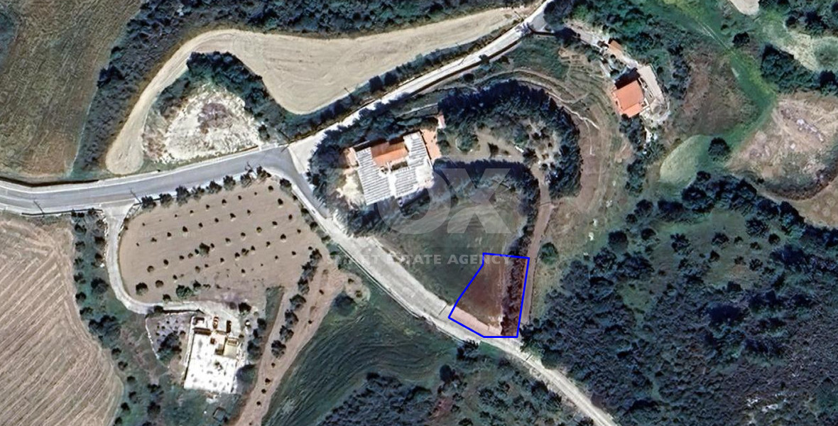 Tranquil Steni Plot for Sale – Sea Views & Great Location