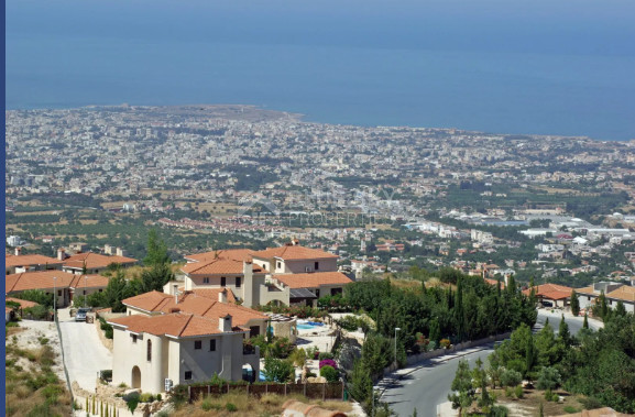 Spacious three Bedroom Villa For Sale in Tsada, Paphos