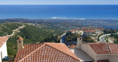 Spacious four  Bedroom Villa in Peaceful Tsada Village for sale