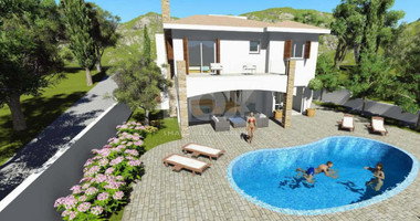 Spacious four  Bedroom Villa in Peaceful Tsada Village for sale