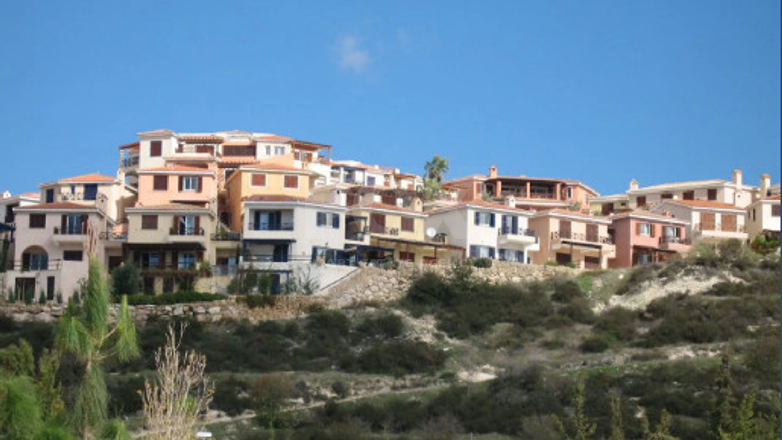 Spacious four  Bedroom Villa in Peaceful Tsada Village for sale