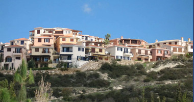 Luxury four bedroom villas in an Elegant Hilltop Living in Tsada, Paphos