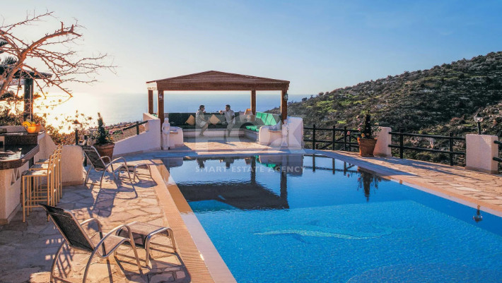 Luxury four bedroom villas in an Elegant Hilltop Living in Tsada, Paphos