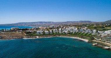 Exclusive Paphos Beachfront Villa with Five Bedrooms & Private Pool in Kissonerga