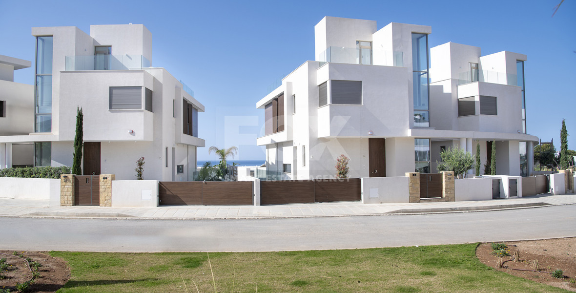 Exclusive Paphos Beachfront Villa with Five Bedrooms & Private Pool in Kissonerga