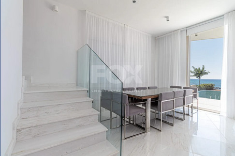 Exclusive Paphos Beachfront Villa with Five Bedrooms & Private Pool in Kissonerga
