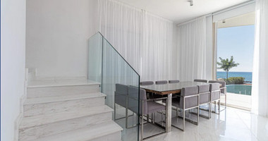 Exclusive Paphos Beachfront Villa with Five Bedrooms & Private Pool in Kissonerga