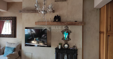 Modern Three Bedroom Apartment in Vibrant Geroskipou Area for rent