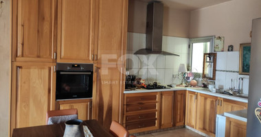 Modern Three Bedroom Apartment in Vibrant Geroskipou Area for rent